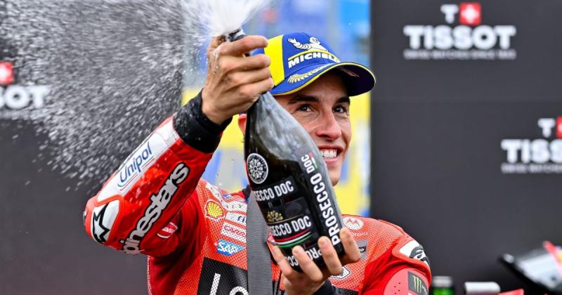 Marc Márquez diadalmaskodott a MotoGP Magyar Nagydíján, amelyet a festői Balaton partján rendeztek meg.