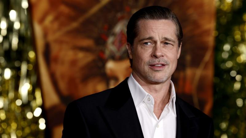 Kitalált kórházi fényképekkel csaptak be egy nőt, aki azt hitte, hogy Brad Pitt-tel van dolga.