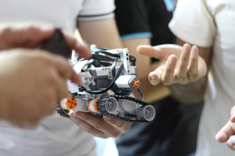 Digitális konferencia kerül megrendezésre Székelyudvarhelyen | Székelyhon

Székelyudvarhelyen izgalmas digitális konferencia várja az érdeklődőket, ahol a legújabb technológiai trendek és innovációk kerülnek terítékre. A rendezvény célja, hogy összekapcso